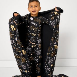 Cozy Countdown Large Cloud Blanket?