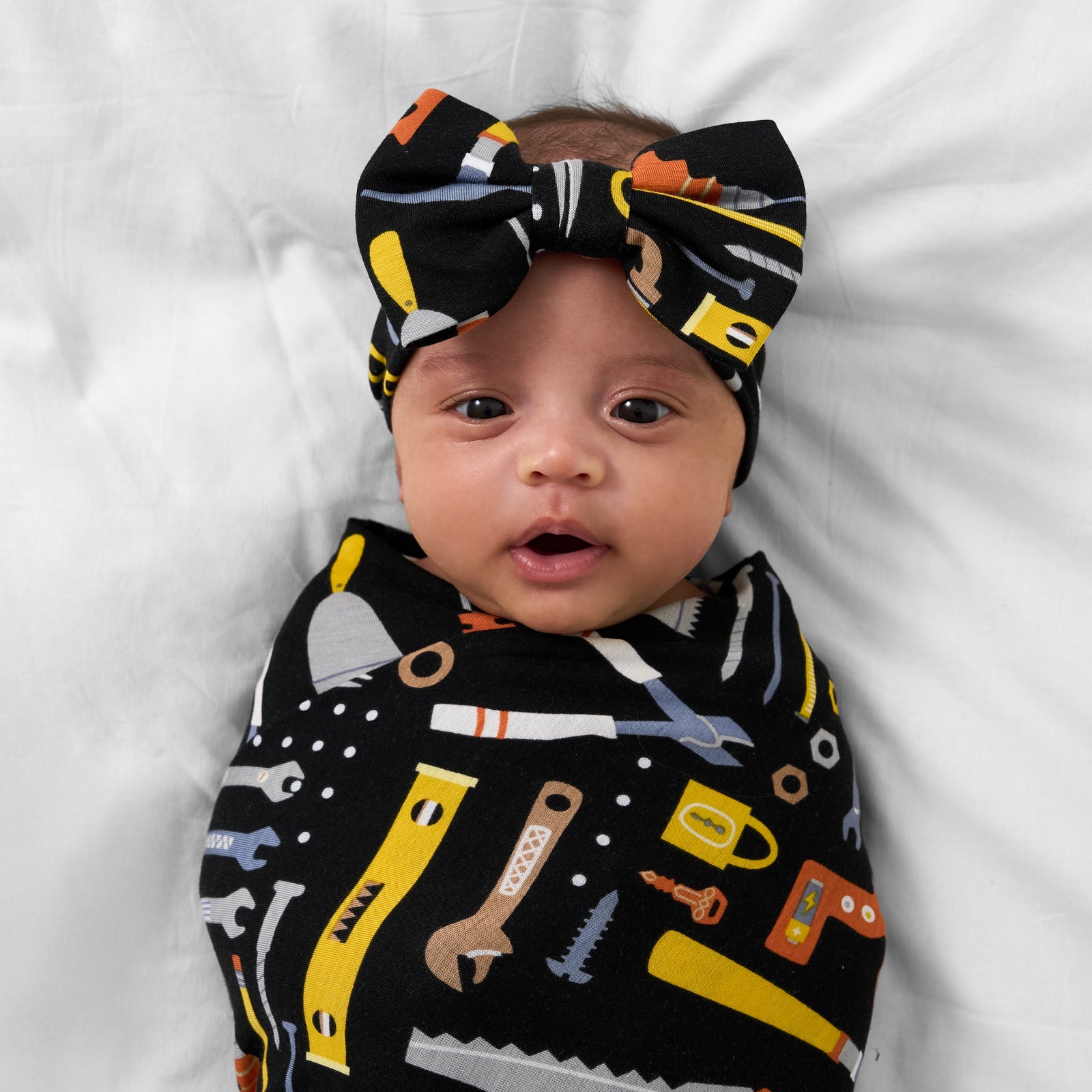 Little Builders Swaddle & Luxe Bow Headband Set - Image 2
