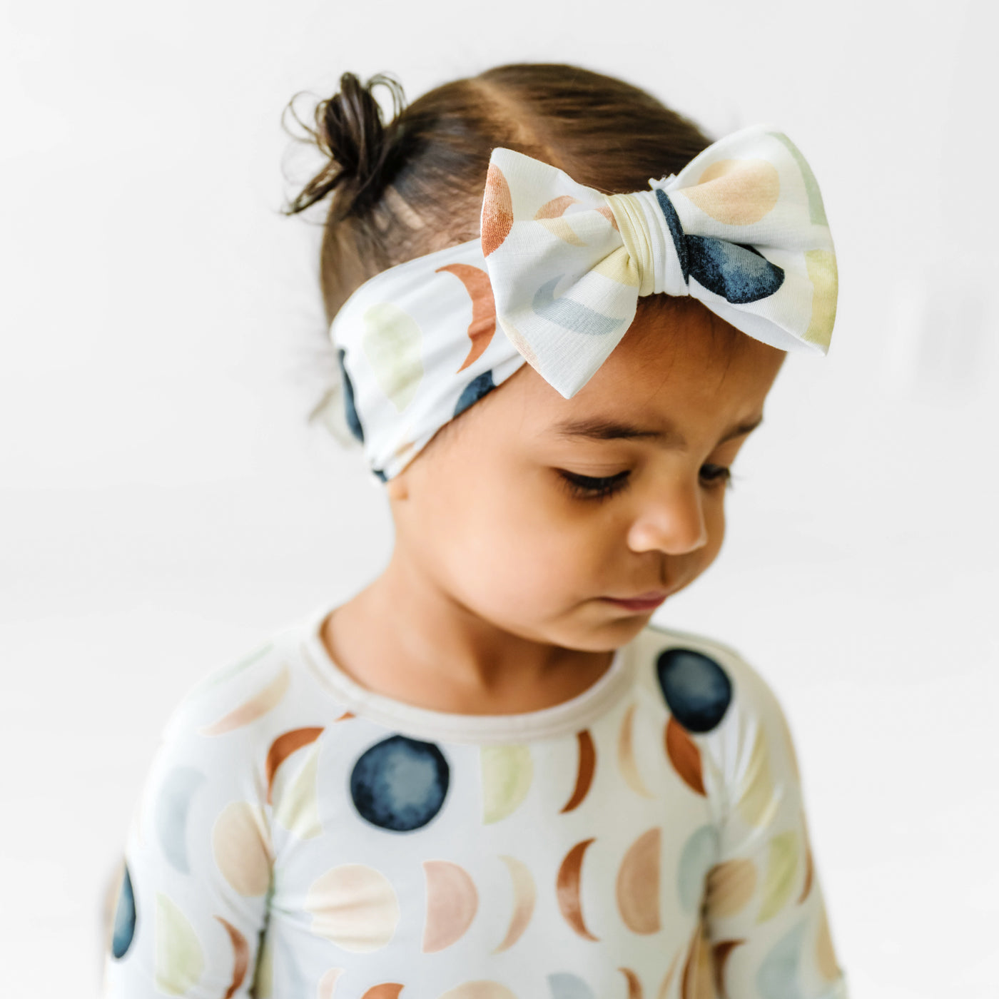 Luna Neutral Luxe Bow Headband - Image 4