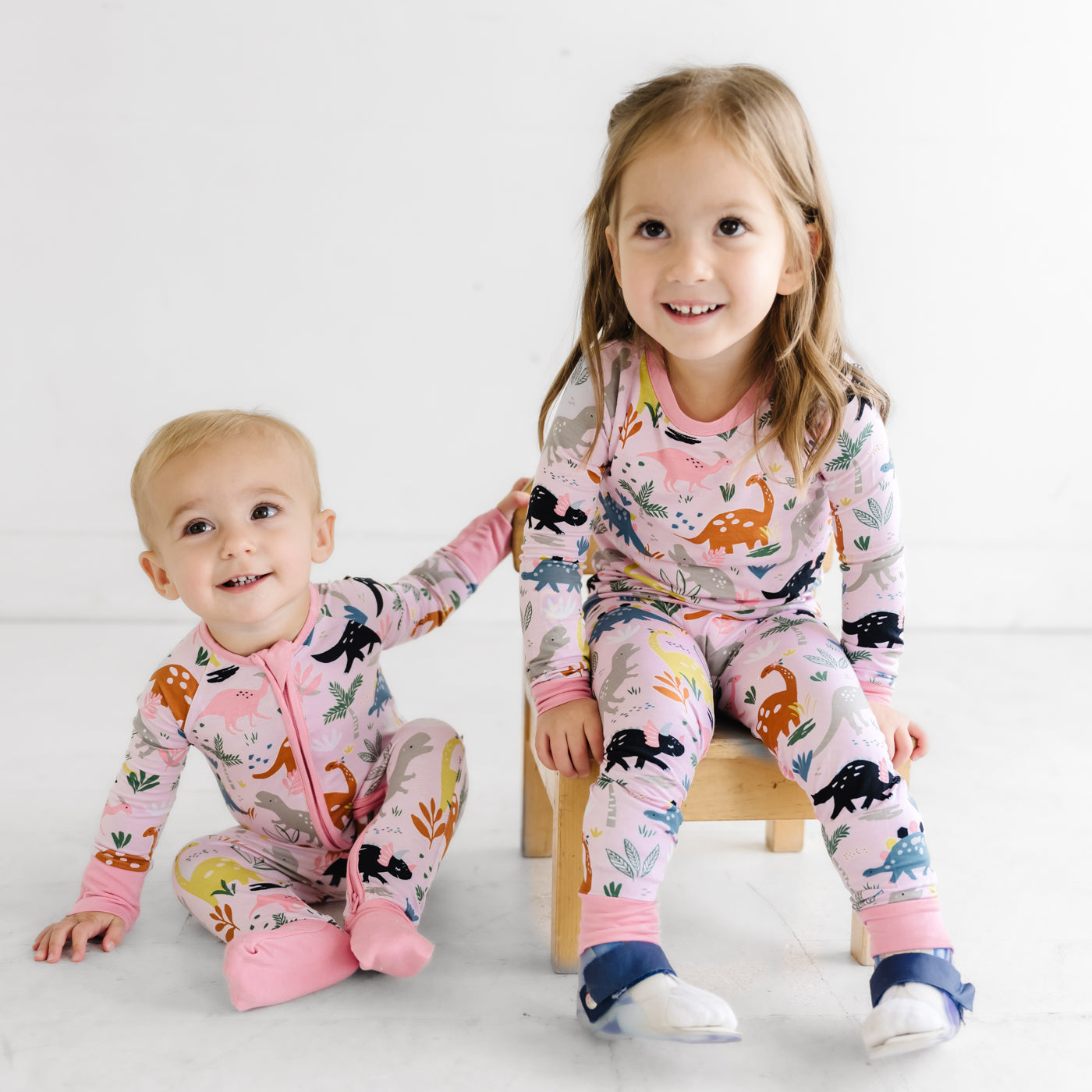 Pink Jurassic Jungle Zippy - Image 3